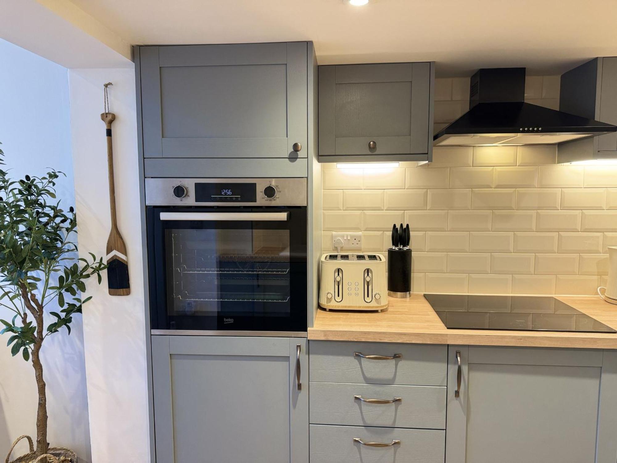 Villa Driftwood House - Luxury Dog-Friendly Townhouse In Cowes, Steps From Marina Cowes  Exterior foto